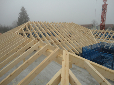 Waldhof Holzbau AG - Walmdachkonstruktion Waldhof Holzbau AG - Walmdachkonstruktion